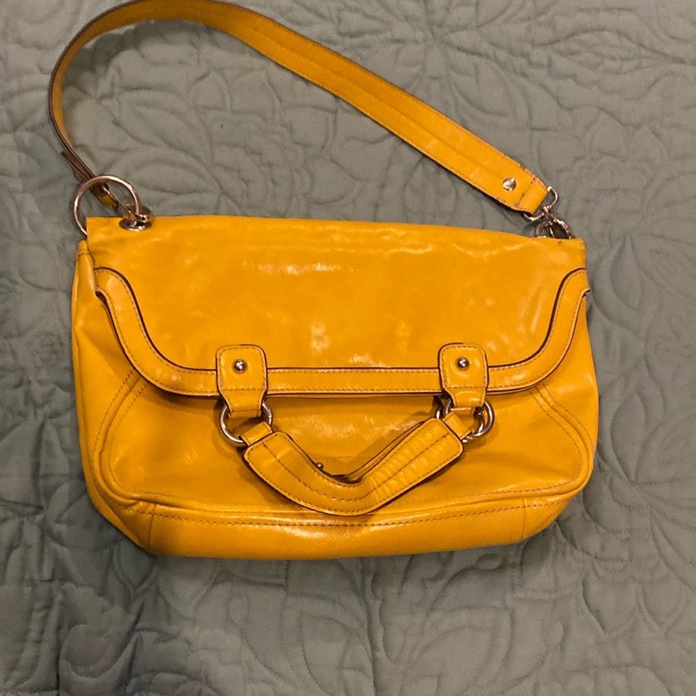 Nine West soft leather,mustard yellow